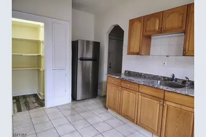 326 Field Pl #2R, Hillside, NJ 07205 - Photo 9