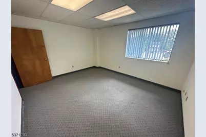 886 Belmont Ave, North Haledon, NJ 07508 - Photo 9