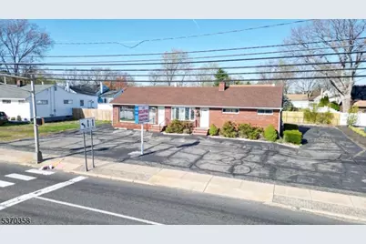 125 Chambers Bridge Rd, Brick, NJ 08723 - Photo 1