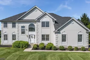 304 Bradford Ln, Greenwich Township, NJ 08804 - Photo 1