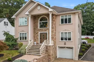 142 Highview Dr, Woodland Park, NJ 07424 - Photo 1