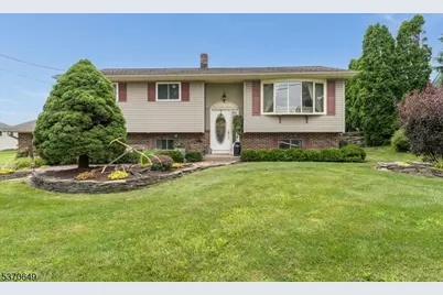 220 S 6th St, Lopatcong Township, NJ 08865 - Photo 1