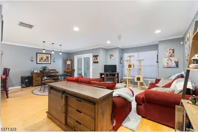 56 King George Rd, Green Brook Township, NJ 08812 - Photo 5