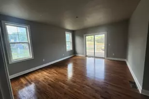 81 Belview Rd, Lopatcong Township, NJ 08865 - Photo 9