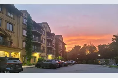 10 Lower Notch Rd #8, Woodland Park, NJ 07424 - Photo 1