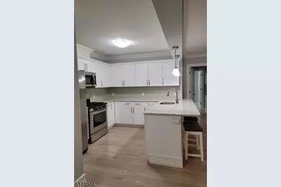 10 Lower Notch Rd #8, Woodland Park, NJ 07424 - Photo 3