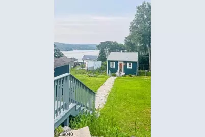 15 Sutton Rd, Hopatcong, NJ 07843 - Photo 1