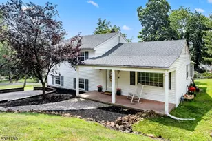 517 Cardinal Ln, Green Brook Township, NJ 08812 - Photo 1