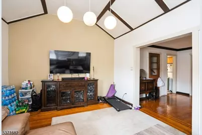 1589 Edmund Ter, Union Township, NJ 07083 - Photo 29