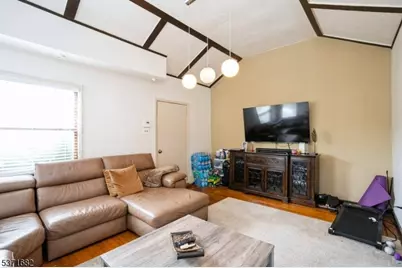 1589 Edmund Ter, Union Township, NJ 07083 - Photo 5