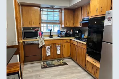 1589 Edmund Ter, Union Township, NJ 07083 - Photo 15