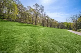 50 Hidden Valley Rd, Far Hills, NJ 07931 - Photo 17