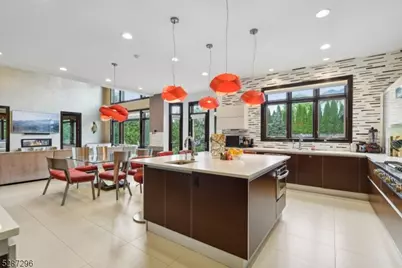 14 Michelle Ln, Livingston, NJ 07039 - Photo 9