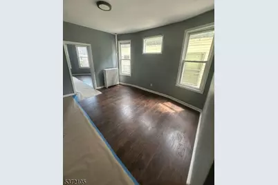 889 S 16th    Unit 2, Newark, NJ 07108 - Photo 3