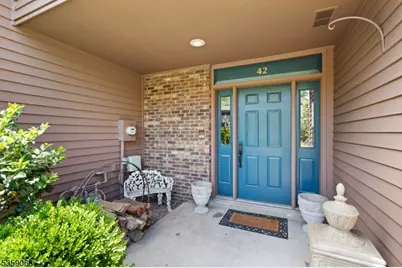 42 Lexington Ct, Washington Township, NJ 07676 - Photo 1