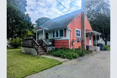 15 Janet Dr, Mine Hill, NJ 07803 - Photo 1