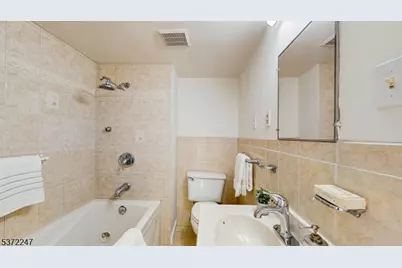 10 Ridgedale Ave West, East Hanover Township, NJ 07936 - Photo 15