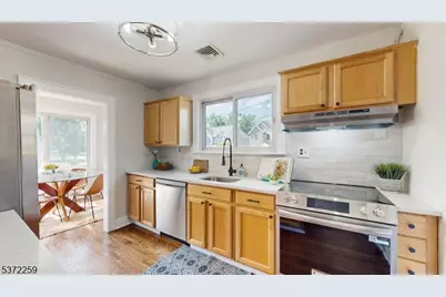 10 Ridgedale Ave West, East Hanover Township, NJ 07936 - Photo 7