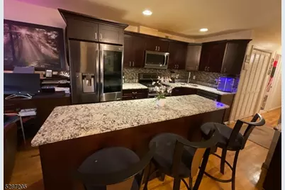 10 Miller St, Jersey City, NJ 07304 - Photo 5