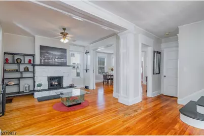 132 W 6th Ave, Roselle, NJ 07203 - Photo 5