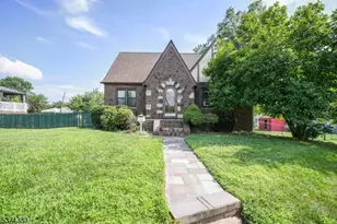 154 W Clay Ave, Roselle Park, NJ 07204 - Photo 1