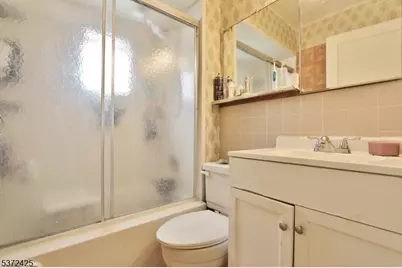 8610 Columbia Ave, North Bergen Twp., NJ 07047 - Photo 11