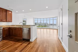 8100 River Rd, North Bergen Twp., NJ 07047 - Photo 9