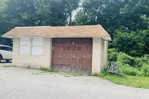 62 King Cole Rd, Hamburg, NJ 07419 - Photo 1