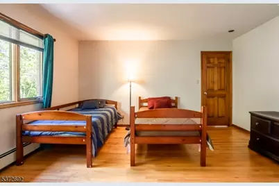 19 Reynolds Ave, Parsippany, NJ 07054 - Photo 3