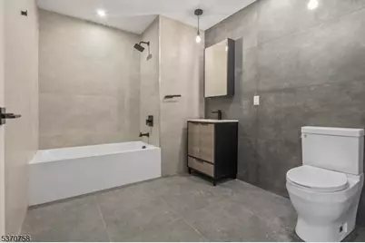 65 McWhorter #211, Newark, NJ 07105 - Photo 25