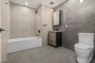 65 McWhorter, Newark, NJ 07105 - Photo 25