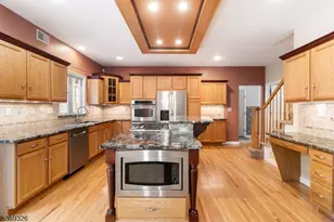 1 Mayfair Ln, Byram Township, NJ 07821 - Photo 11