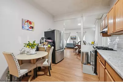 405 N 8th St, Prospect Park, NJ 07508 - Photo 9