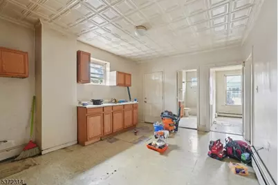 405 N 8th St, Prospect Park, NJ 07508 - Photo 23