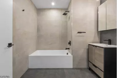 65 McWhorter #705, Newark, NJ 07105 - Photo 19