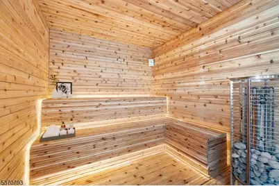 65 McWhorter #705, Newark, NJ 07105 - Photo 3