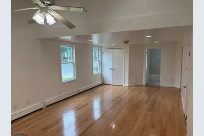 27 Roseland Ave, Roseland, NJ 07068 - Photo 5