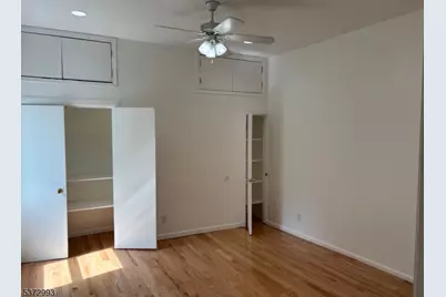 27 Roseland Ave, Roseland, NJ 07068 - Photo 9