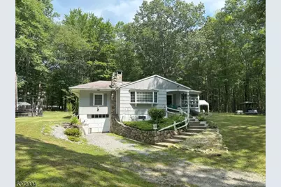 38 Mary Jones Rd, Hampton Township, NJ 07860 - Photo 1