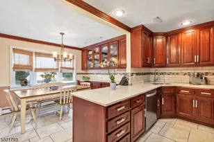 1466 Lamberts Mill Rd, Scotch Plains Township, NJ 07076 - Photo 13