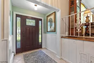 1466 Lamberts Mill Rd, Scotch Plains Township, NJ 07076 - Photo 3