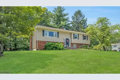 4 Dolores Dr, Ringwood, NJ 07456 - Photo 1