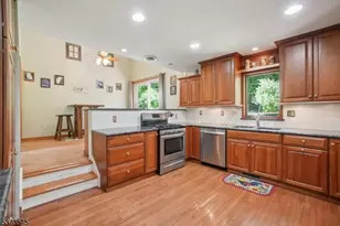 528 Brian Dean Dr, Glen Gardner, NJ 08826 - Photo 3