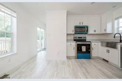 195 W Main St Unit #22, Chester, NJ 07930 - Photo 9