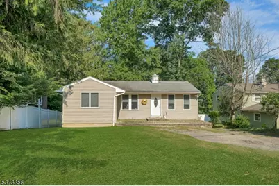 36 Sagamore Trl, Sparta Township, NJ 07871 - Photo 1