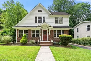 312 W Ivy Ln, Englewood, NJ 07631 - Photo 1