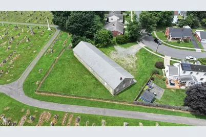 98 Henderson St, Phillipsburg, NJ 08865 - Photo 17