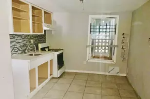 648 S 11th St, Newark, NJ 07103 - Photo 9