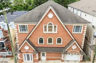 301 68th St, Guttenberg, NJ 07093 - Photo 1