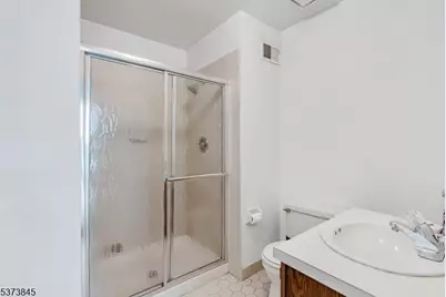 19 Guenevere Way Ondo, Berkeley Heights Township, NJ 07922 - Photo 7